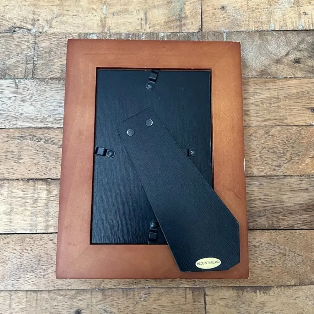 Striped Wooden Picture Frame 3.5 x 5 in Warm Amber Finish Hung or Free Standing